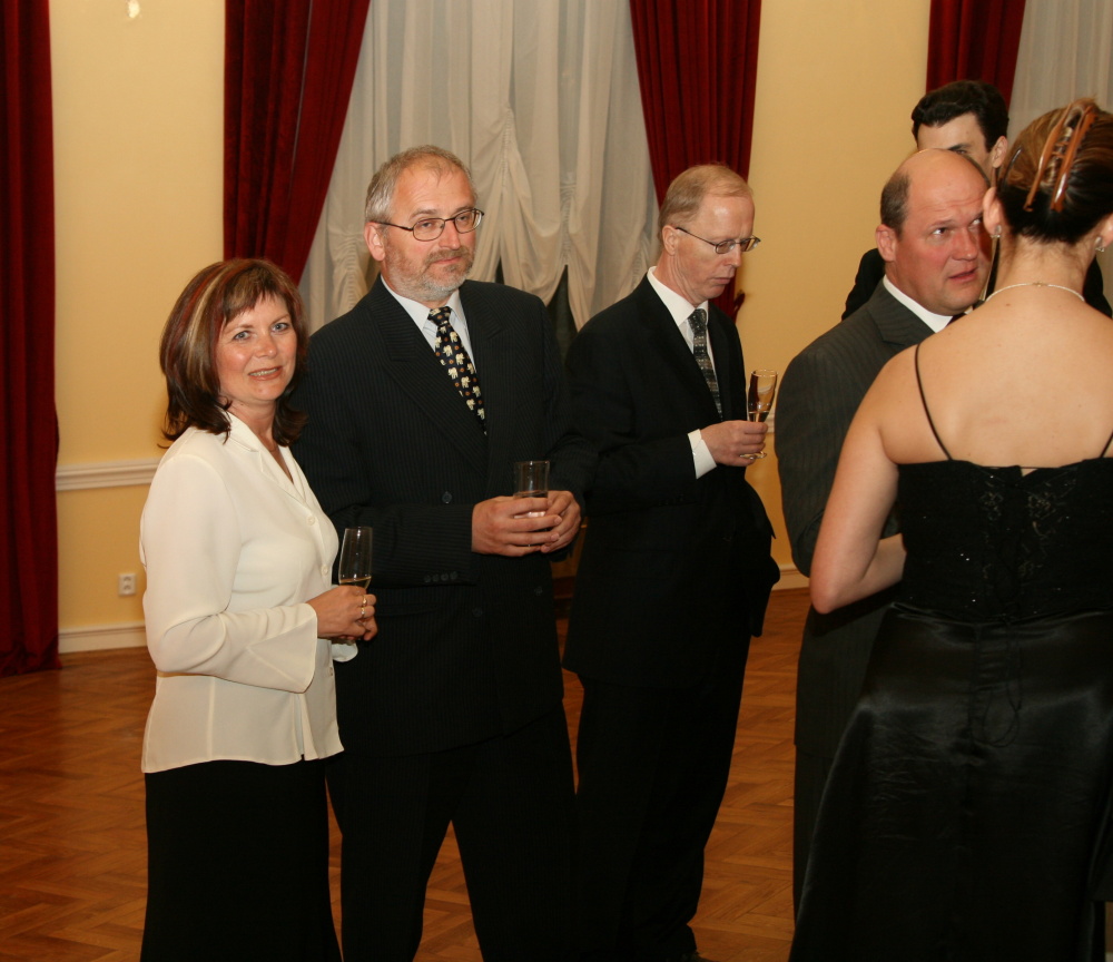 img00010.jpg